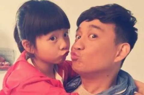 爸爸和女儿再亲密,以下“雷区”也别触碰,越界就不好了