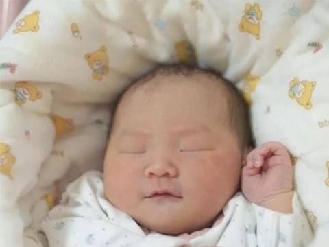 孩子脸太圆造成产妇难产被侧切,不想“挨一刀”,孕期做好4件事