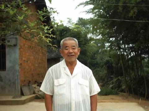 爸爸的吻
