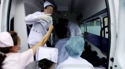 “爸爸,我起不来了”,6岁女孩被父亲抽打,孩子再也起不来了