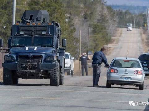 加拿大爆发30年最严重枪击案,嫌犯穿警服开假警车与警察枪战,包括警察在内16人丧生