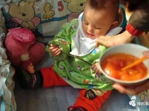 孩子脾虚易生病,儿科医生:4种喂饭方式害的,很多家长还正在做
