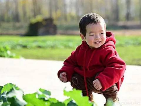 因爸爸出轨离婚,妈妈残忍剪掉1岁儿子“生殖器”,网友:太残忍