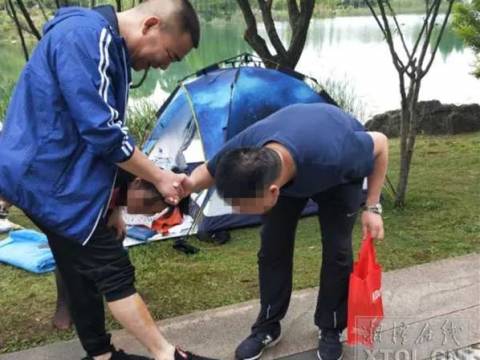 “爸爸,你是最勇敢的警察!”