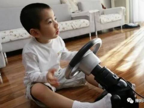 孩子脾胃不好别着急,平时给孩子煮这3种水果吃,孩子少生病!