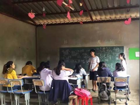 这群深山孩子的故事,我不敢看.