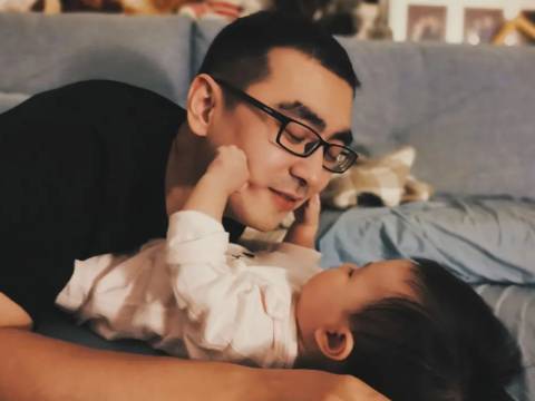 鱼子酱叫爸爸了!