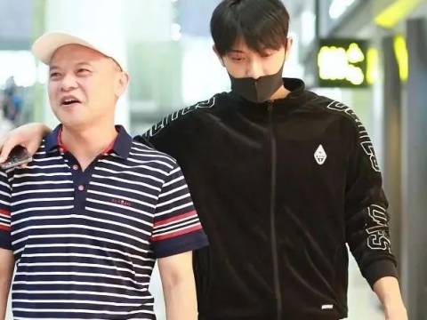黄子韬,再也没有爸爸了