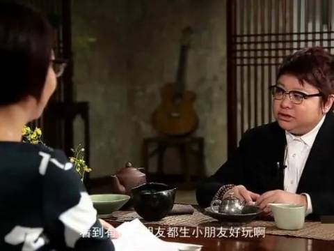 韩红自曝想要孩子,曾问郝蕾要二宝被拒,背后真实原因令人心酸
