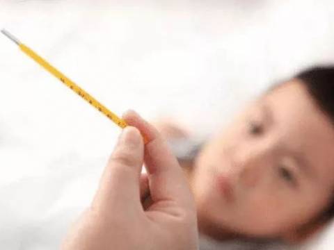 孩子发烧多少度会烧坏脑子? 儿科医生:超过这个度数马上送去医院