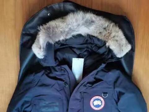 加拿大鹅被约谈!中消协回应丨Canada Goose draws internet ire over refund policy