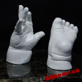 babyfoot-and-hand2.jpg