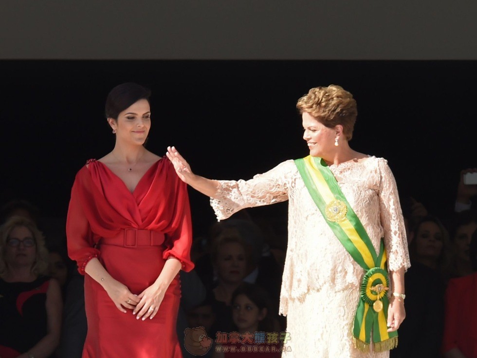 女强人罗塞夫连任巴西总统 女儿惊艳亮相