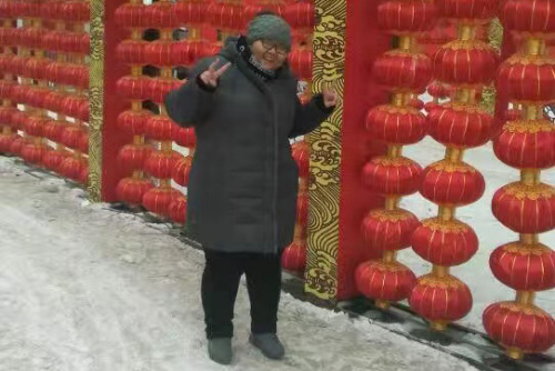 前举重冠军妻子回应女儿患癌乞助争议:看被懂得