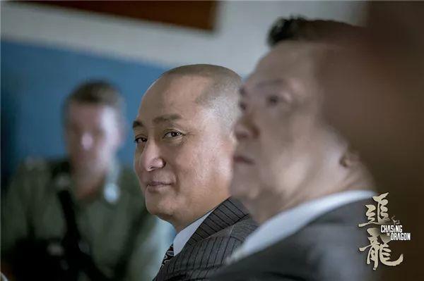 60岁汤镇业生6娃2对双胞胎 一年养孩子要500万