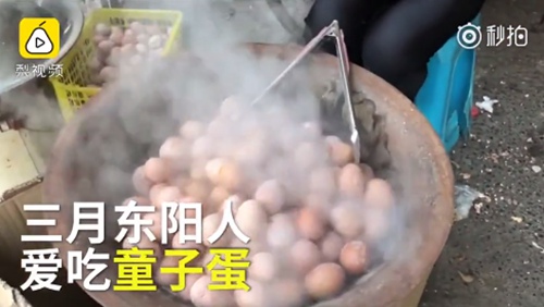 孺子尿煮蛋吃了不中暑不犯困?当地人:连汤喝更好