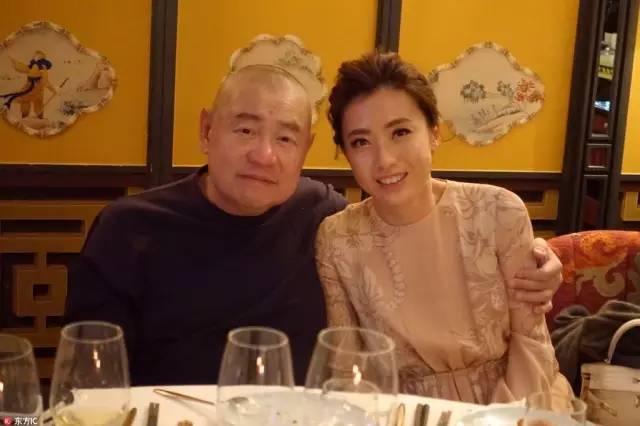 争来700多个爱马仕 她打败李嘉欣 生下第三胎