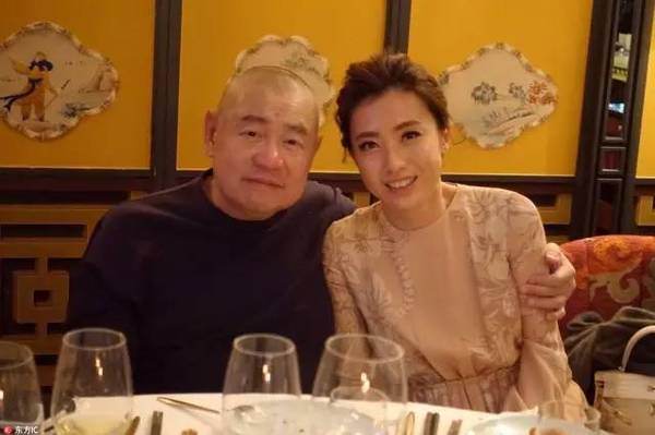 打败李嘉欣,生下第三胎!38岁的她到底靠什么赢?